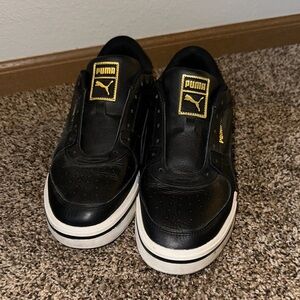 Puma Men's Black and White Sneakers